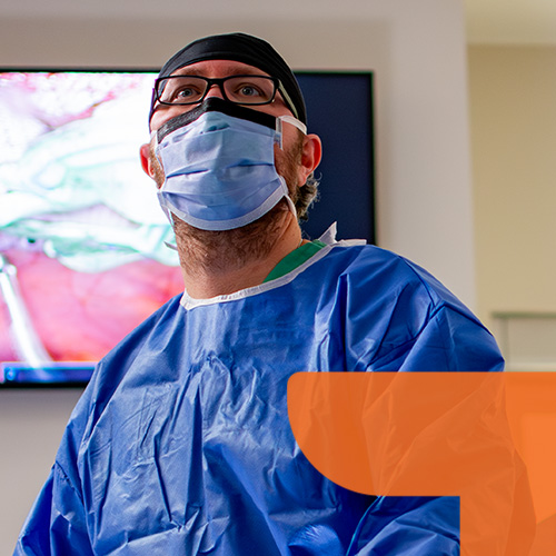 surgical services image of doctor doing surgery from rome memorial hospital near rome ny